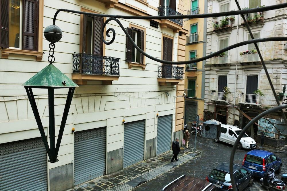 Maison Du La Rua (Adults Only) Наполи Екстериор снимка