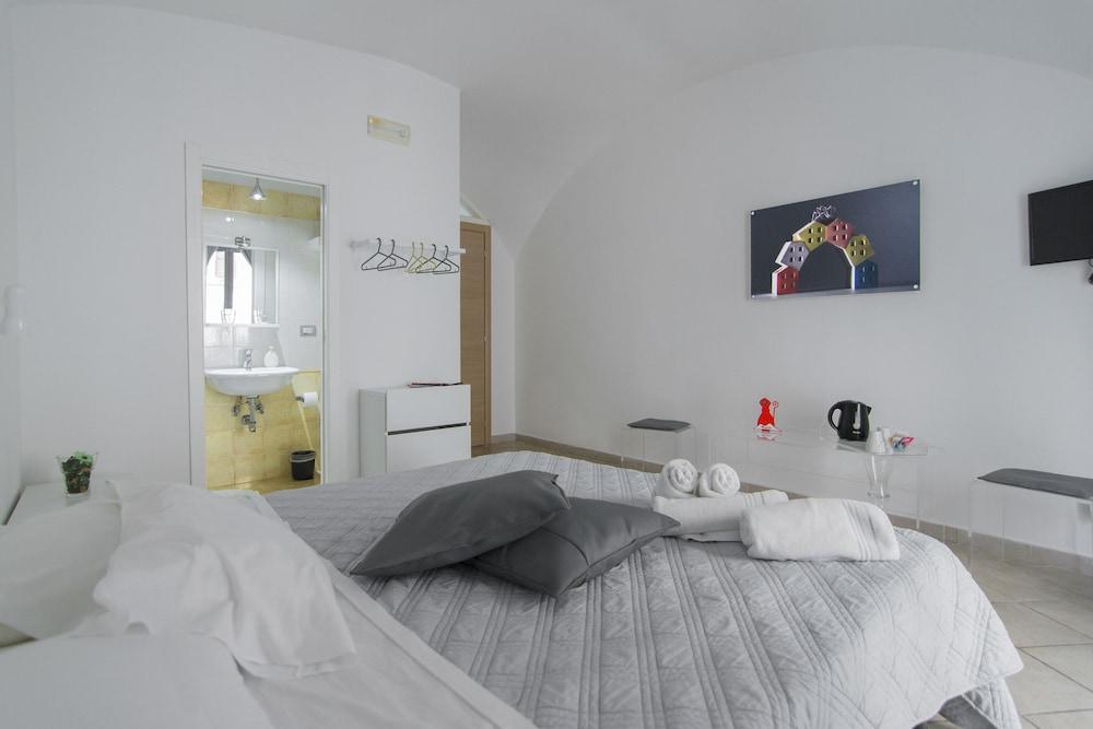 Maison Du La Rua (Adults Only) Наполи Екстериор снимка