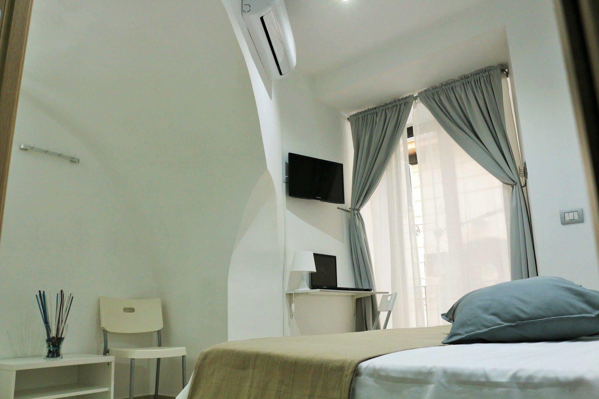 Maison Du La Rua (Adults Only) Наполи Екстериор снимка